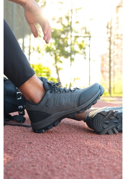 Füme Trekking Ayakkabı 0012X5 – Su Geçirmez, Kaymaz Tabanlı, Outdoor ve Doğa Yürüyüşüne Uygun