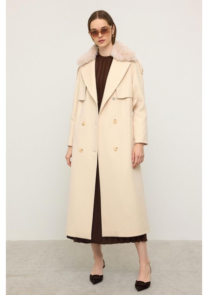 Çıkabilir Kürklü Kendinden Desenli Limited Edition Kaban Krem 3127