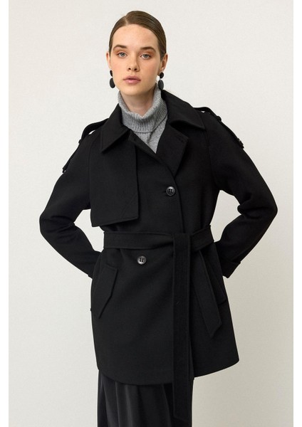 Reglan Kol Apolet ve Pelerin Detaylı Kaşmir Kaban Siyah 3131