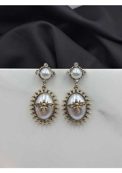 Beyaz Incili Arı Figürlü Vintage Tasarım Marka Model Sallantılı Küpe fiyatları