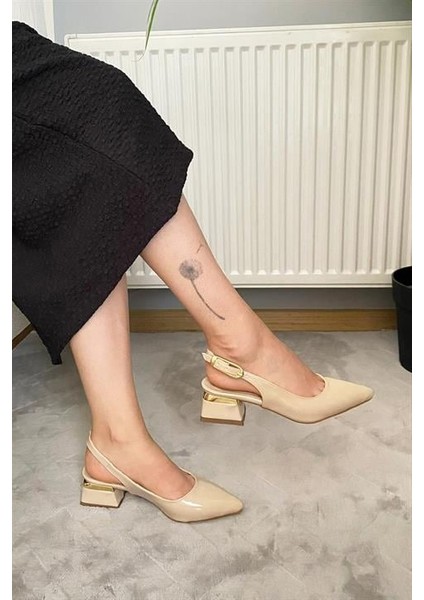 Kadın Bej Rugan Arkası Acık Sivri Burun 4 cm Kalın Topuklu Ayakkabı fiyatları
