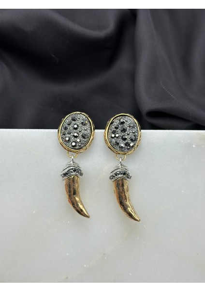 Gold Altın Fildişi Figürlü Marka Model Yazlık Tasarım Sallantılı Kadın Küpe