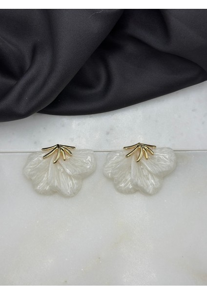 Beyaz Mineli Çiçekli Altın Gold Detaylı Tasarım Şık Küpe fiyatları