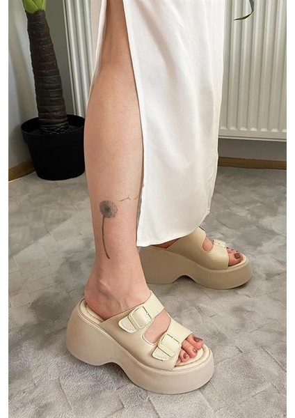 Kadın Bej Iki Tokalı Kalın Taban Ortopedik Sandalet K-3040