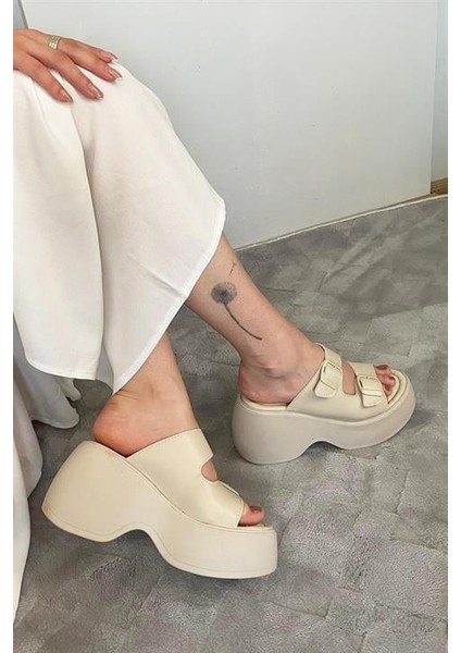 Kadın Bej Iki Tokalı Kalın Taban Ortopedik Sandalet K-3040 fiyatları