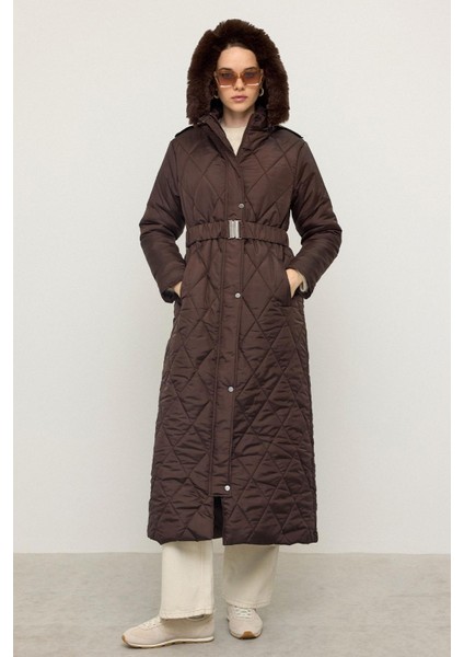 Çıkabilen Kürklü Kapüşonlu Fermuar Kapamalı Uzun Kapitone Mont Kahve 6791 fiyatları