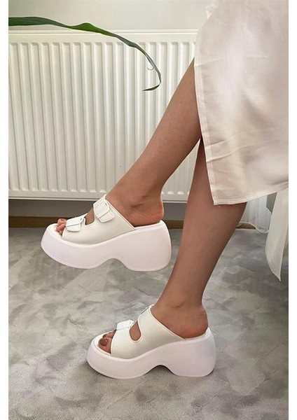 Kadın Beyaz Iki Tokalı Kalın Taban Ortopedik Sandalet K-3040 fırsatları
