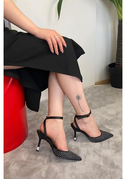 Kadın Siyah Saten Kristal Taşlı 9 cm Teş Detaylı Ince Topuklu Sivri Burunlu Arkası Acık Stiletto indirimleri