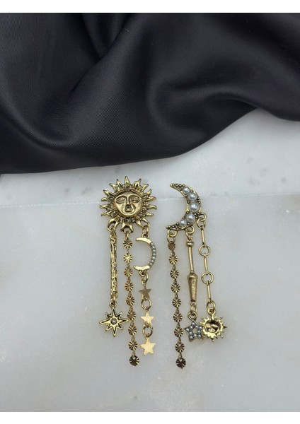 Gold Güneş ve Incili Ay Vintage Tasarım Marka Model Altın Gold Detaylı Sallantılı Küpe