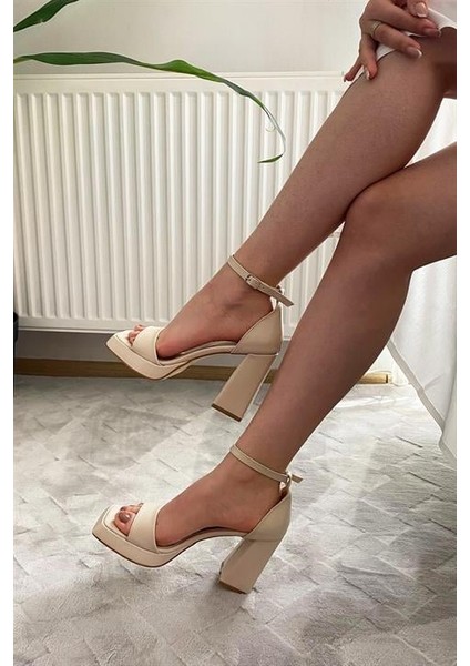 Kadın Bej Cilt Tek Bantlı Bantlı Bilektan Bağlamalı 10 cm Platfom Topuklu Aykkabı fiyatları