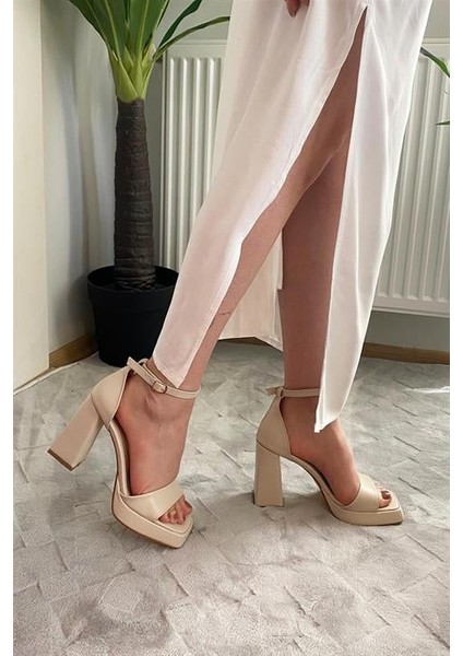 Kadın Bej Cilt Tek Bantlı Bantlı Bilektan Bağlamalı 10 cm Platfom Topuklu Aykkabı indirimleri
