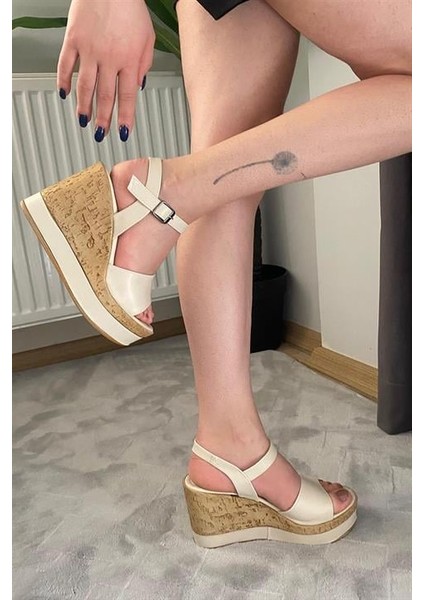 Kadın Bej Cilt Tek Bant Dolgu Taban Ayakkabı K-520 indirimleri