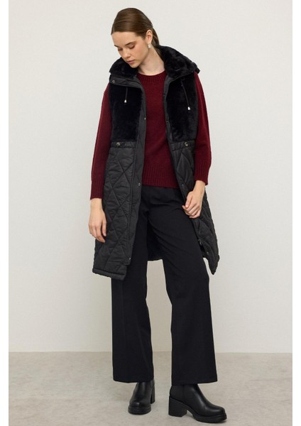 Çıkabiken Kapüşonlu Peluş Garnili Kapitone Yelek Siyah 8264 fırsatları