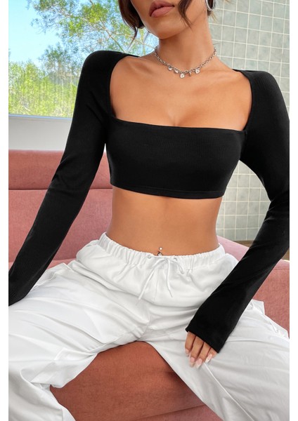 Kadın Siyah Uzun Kol Göğüs ve Sırt Dekolteli Crop Top Bluz