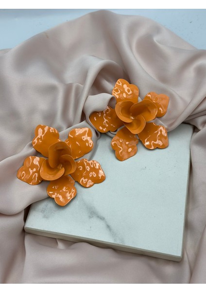 Turuncu Çiçek Figürlü Marka Model Küpe fiyatları