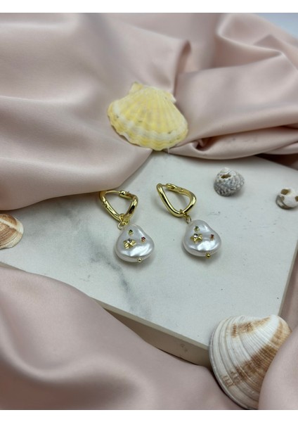 Gold Inci Detaylı Palet Model Renkli Küpe