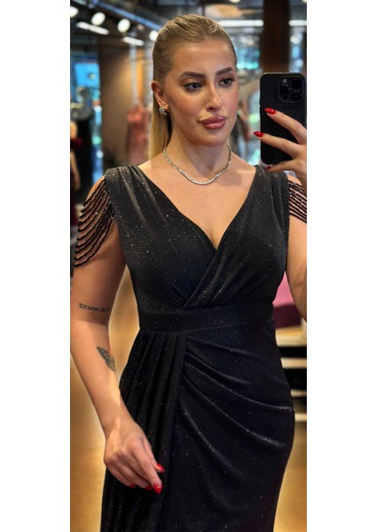 Siyah Kalın Askı Boncuk Işlemeli Yırtmaçlı Düz Kesim Simli Kumaş Uzun Abiye Elbise 7551 fiyatları