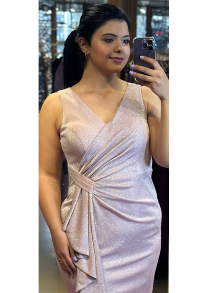 Pudra Renk Kalın Askı Yırtmaçlı Düz Kesim Simli Kumaş Kısa Abiye Elbise 7294 fiyatları