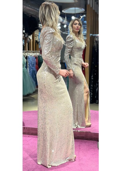 Bej Uzun Kollu Yırtmaçlı Düz Kesim Payet Uzun Abiye Elbise 7321 modelleri