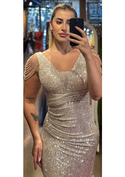 Bej Kalın Askı Boncuk Işlemeli Yırtmaçlı Düz Kesim Payet Uzun Abiye Elbise 7570 fiyatları