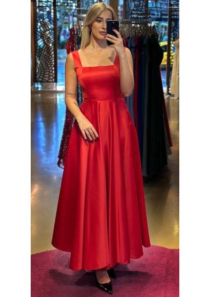 Kırmızı Kalın Askı Kloş Etekli Saten Midi Abiye Elbise 7631