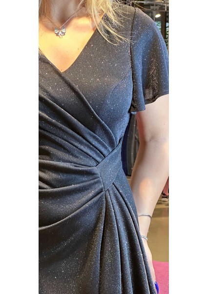 Siyah Kısa Kollu Yırtmaçlı Düz Kesim Simli Uzun Abiye Elbise 7439 modelleri