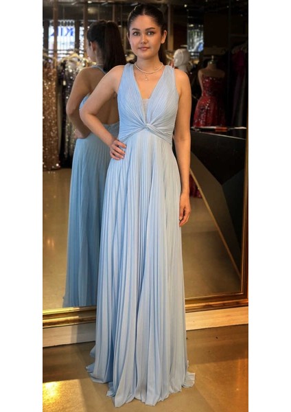 Mavi Kalın Askı Sırt Dekolteli Kloş Etekli Şifon Tül Uzun Abiye Elbise 7645