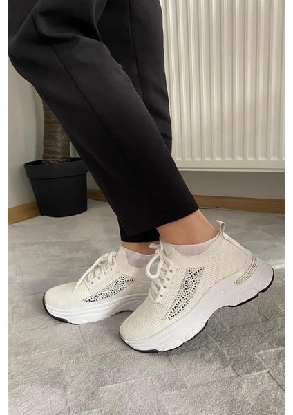 Kadın Beyaz Triko Taşlı Spor Ayakkabı & Sneaker modelleri