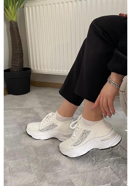Kadın Beyaz Triko Taşlı Spor Ayakkabı & Sneaker fırsatları