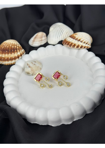 Pembe Taşlı Marka Model Küpe fırsatları