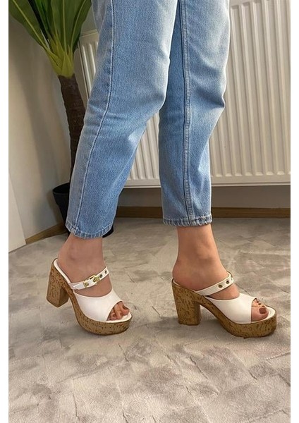 Kadın Beyaz 10 cm Platfom Topuklu Mantar Taban Terlik & Sandalet K-840 indirimleri