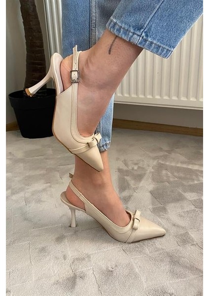 Kadın Krem Cilt Fiyonk Detaylı Arkası Acık 9 cm Ince Topuklu Ayakkabı