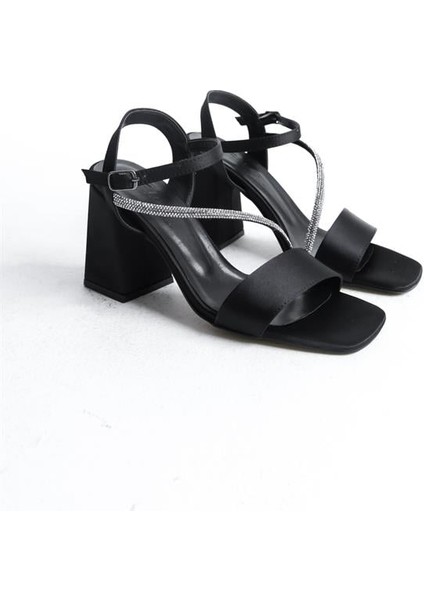 Kadın Siyah Saten 9 cm Kalın Topuklu Taş Detaylı Aykkabı fırsatları