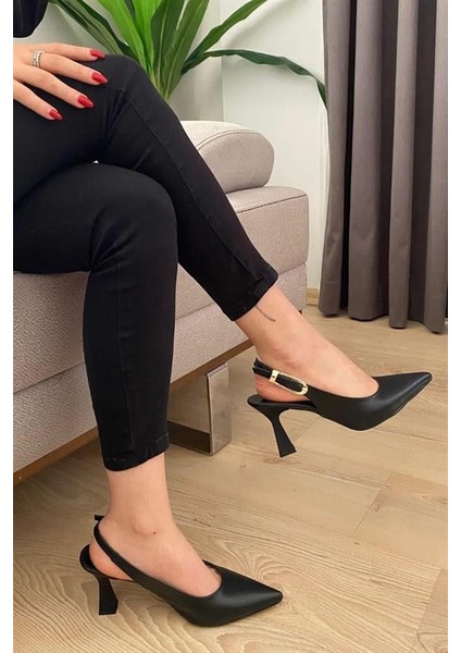 Kadın Siyah Cilt Sivri Burun Arkası Acık 8 cm Topuklu Ayakkabı modelleri