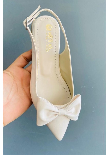 Krem Kumaş Fiyoklu Arkası Acık 2 cm Topuklu Sivri Burun Babet fırsatları