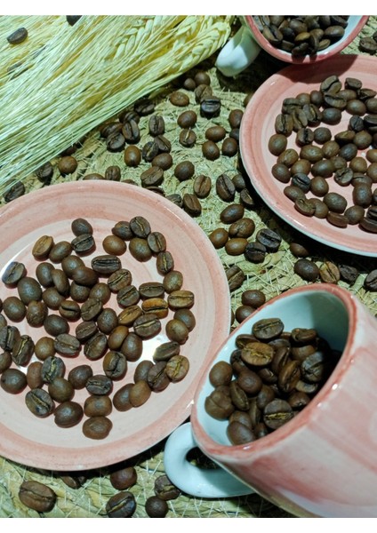 Pembe 2'li Porselen Türk Kahvesi Fincanı Kutulu Renkli Fincan Seti Şık Sunumluk Fincan Takımı