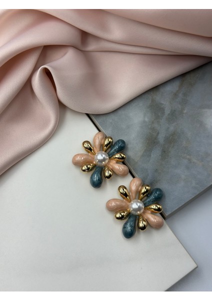 Mavi ve Pembe Mineli Inci Detaylı Çiçek Formlu Tasarım Küpe fırsatları