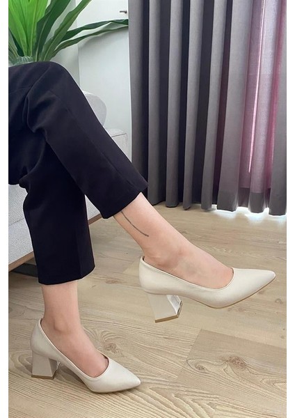Kadın Krem Cilt 6,5 cm Kalın Topuklu Stiletto