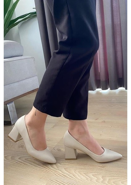 Kadın Krem Cilt 6,5 cm Kalın Topuklu Stiletto fiyatları