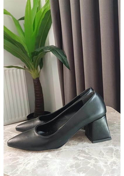 Kadın Siyah Cilt 6,5 cm Kalın Topuklu Stiletto modelleri