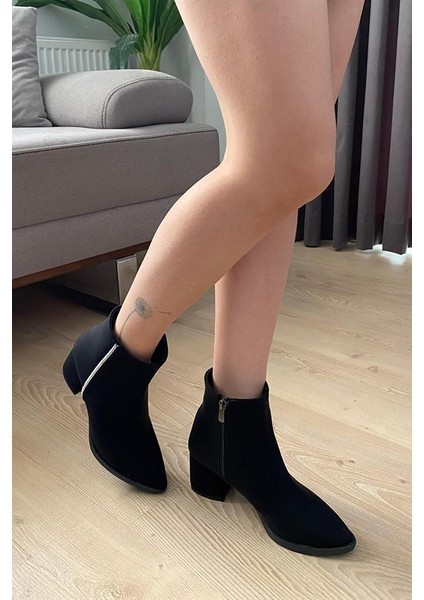 Kadın Siyah Zümrut Yandan Taşlı ( 6 cm ) Topuklu Sivri Burun Bot indirimleri