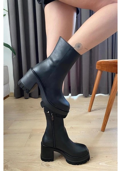 Kadın Siyah Deri ( 8 cm ) Platfom Topuklu Fermuarlı Bot