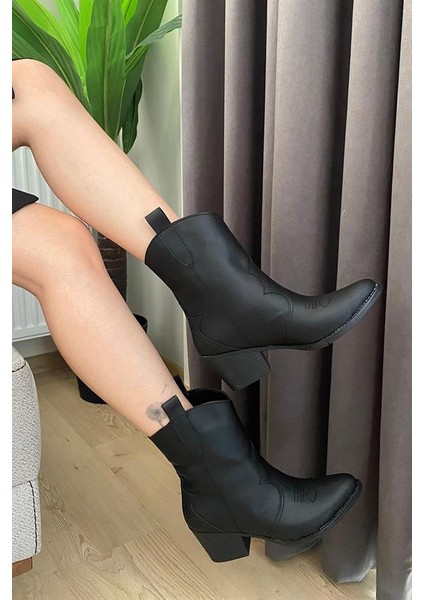 Kadın Kısa Topuklu Kovboy Bot fiyatları