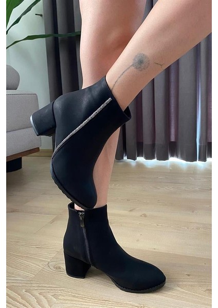 Kadın Siyah Nubuk Yandan Taşlı ( 6 cm ) Topuklu Oval Burun Bot