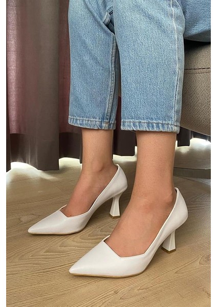 Kadın Beyaz Cilt 7 cm Topuklu Stiletto fırsatları