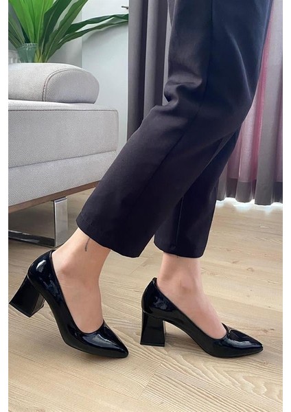 Kadın Siyah Rugan 6,5 cm Kalın Topuklu Stiletto modelleri
