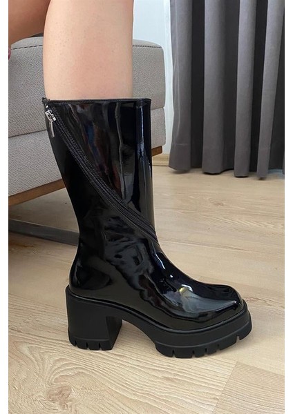 Kadın Siyah Rugan Döner Fermuarlı Çizme fiyatları