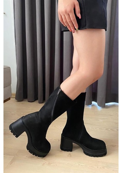 Kadın Siyah Süet Döner Fermuarlı Çizme modelleri