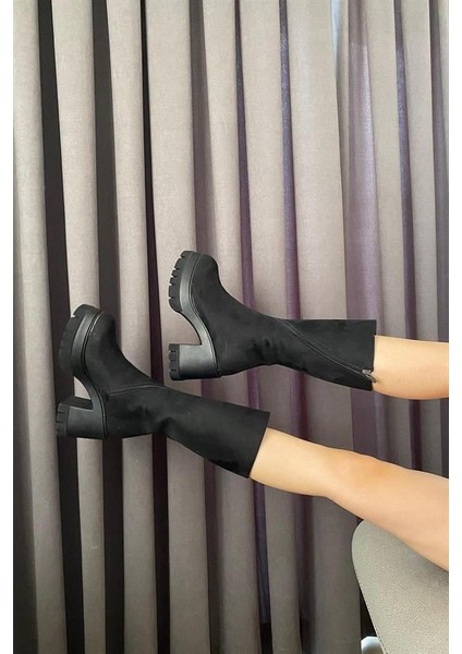 Kadın Siyah Süet Döner Fermuarlı Çizme fırsatları