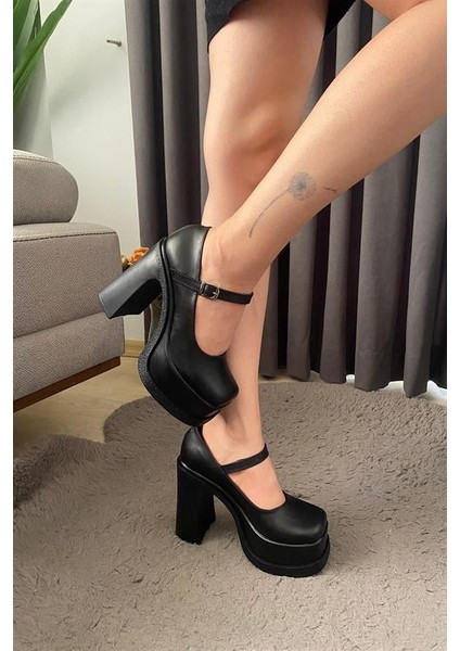 Kadın Siyah Tek Baretli (12 cm ) Platform Topuklu Ayakkabı fiyatları